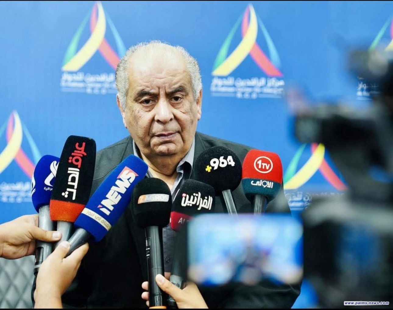 يوسف زيدان يوبّخ ترامب: عظماء إيران كتبوا ومن يكتب لا يموت